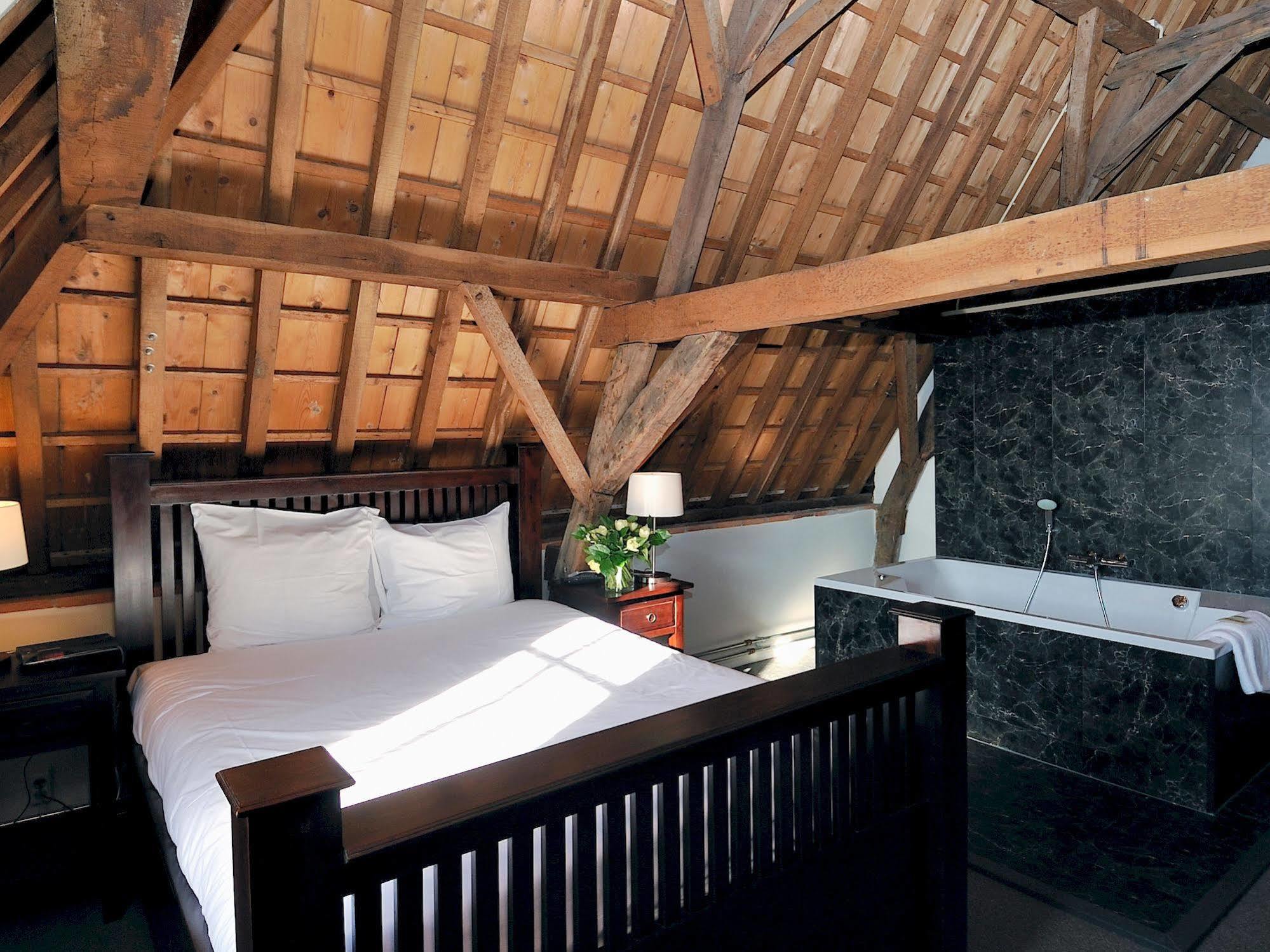 سينت مارتينسديك Hotel Het Raedthuys المظهر الخارجي الصورة